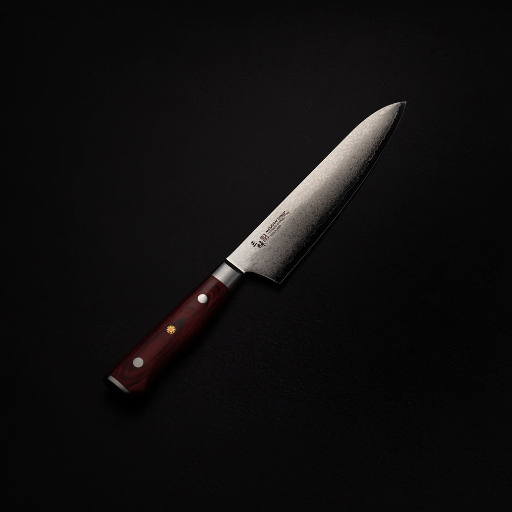 Mcusta Classic Pro Пламя Гьюто 210мм