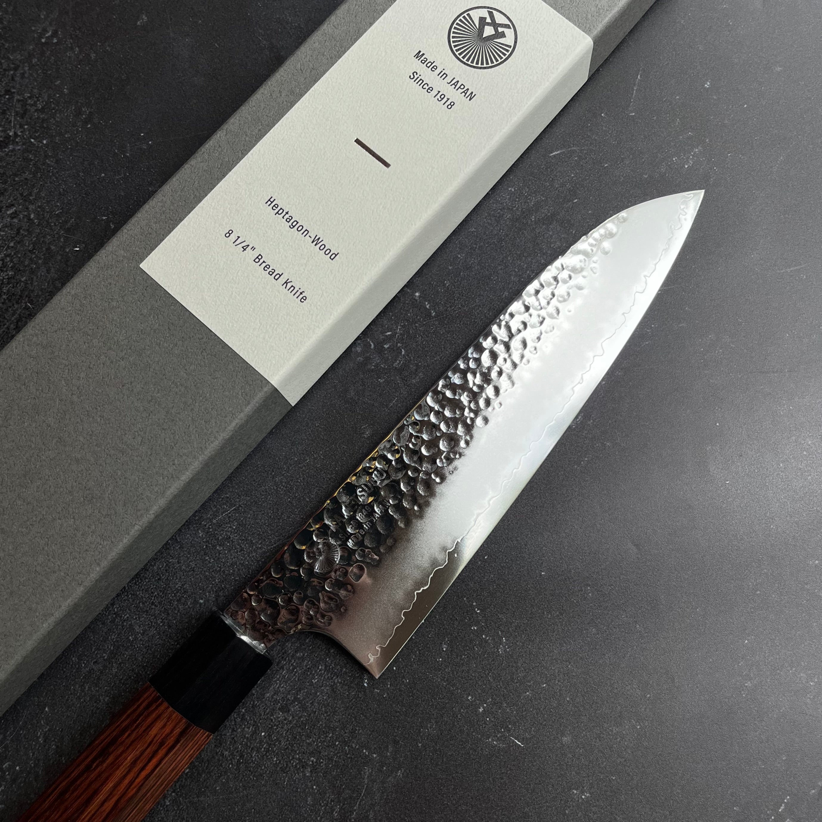 Seki Kanetsugu Heptagon Santoku 180mm