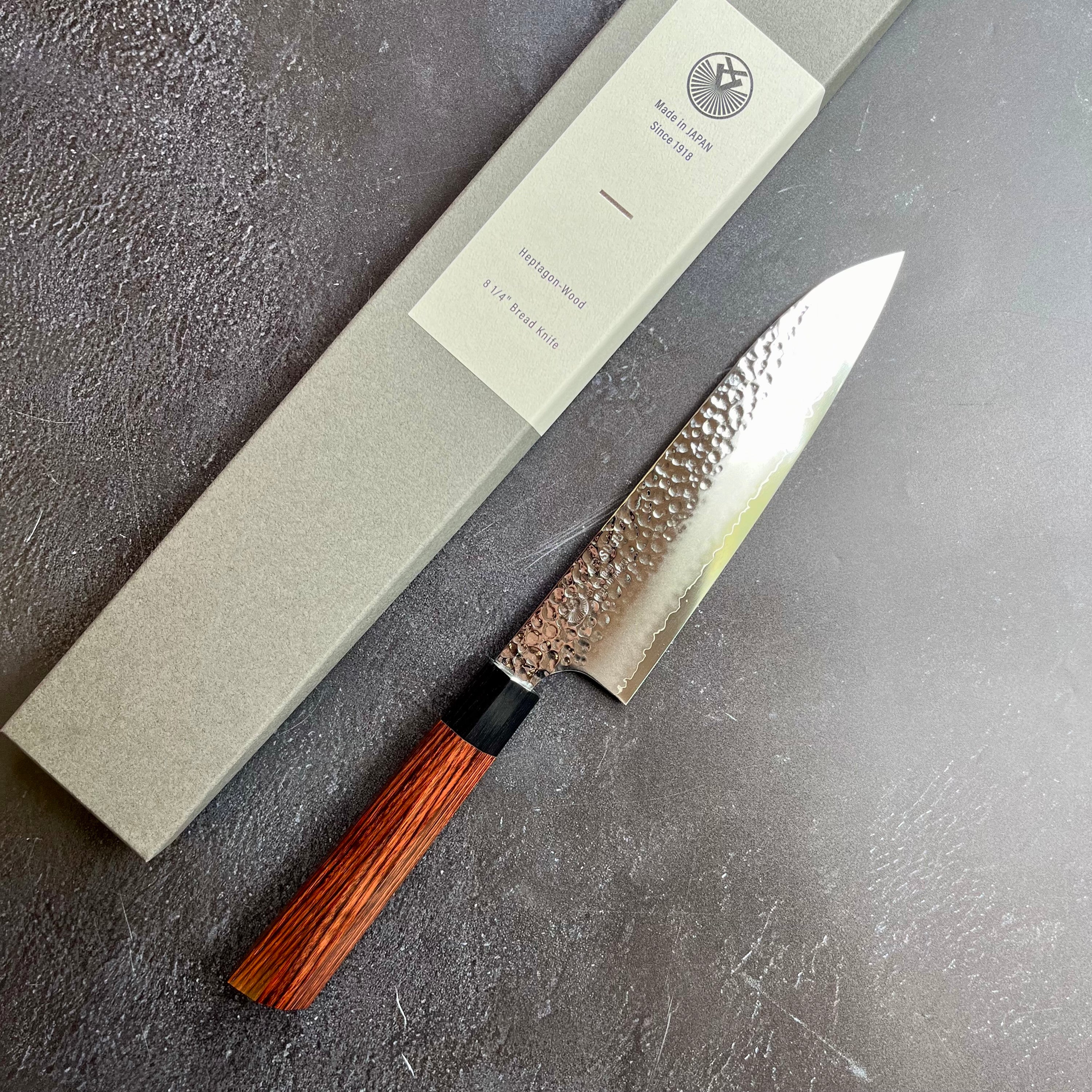 Seki Kanetsugu Heptagon Santoku 180mm