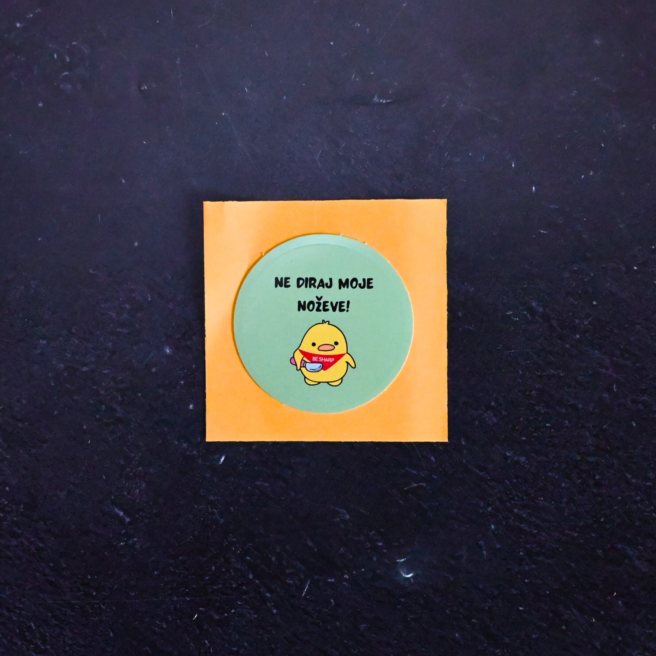 Stiker - ne diraj moje noževe