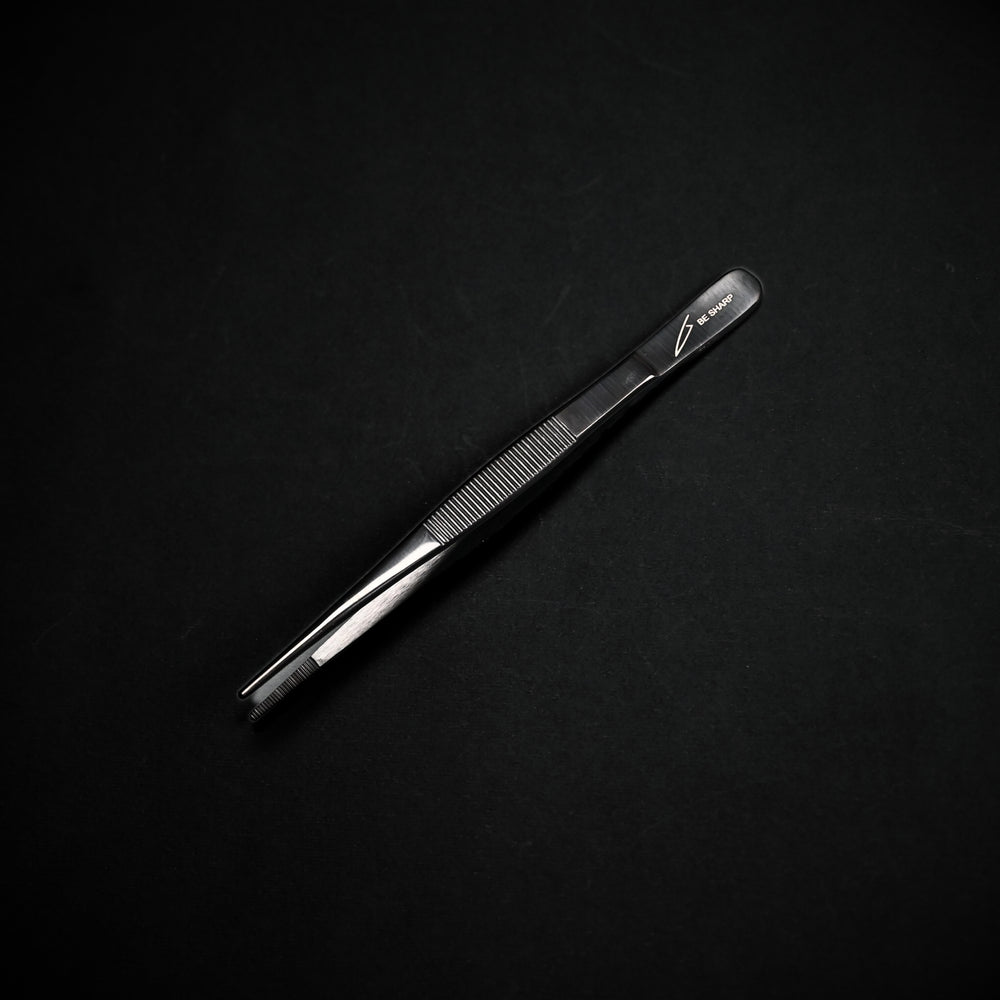Be Sharp ravna pinceta 16cm - Black Titanium