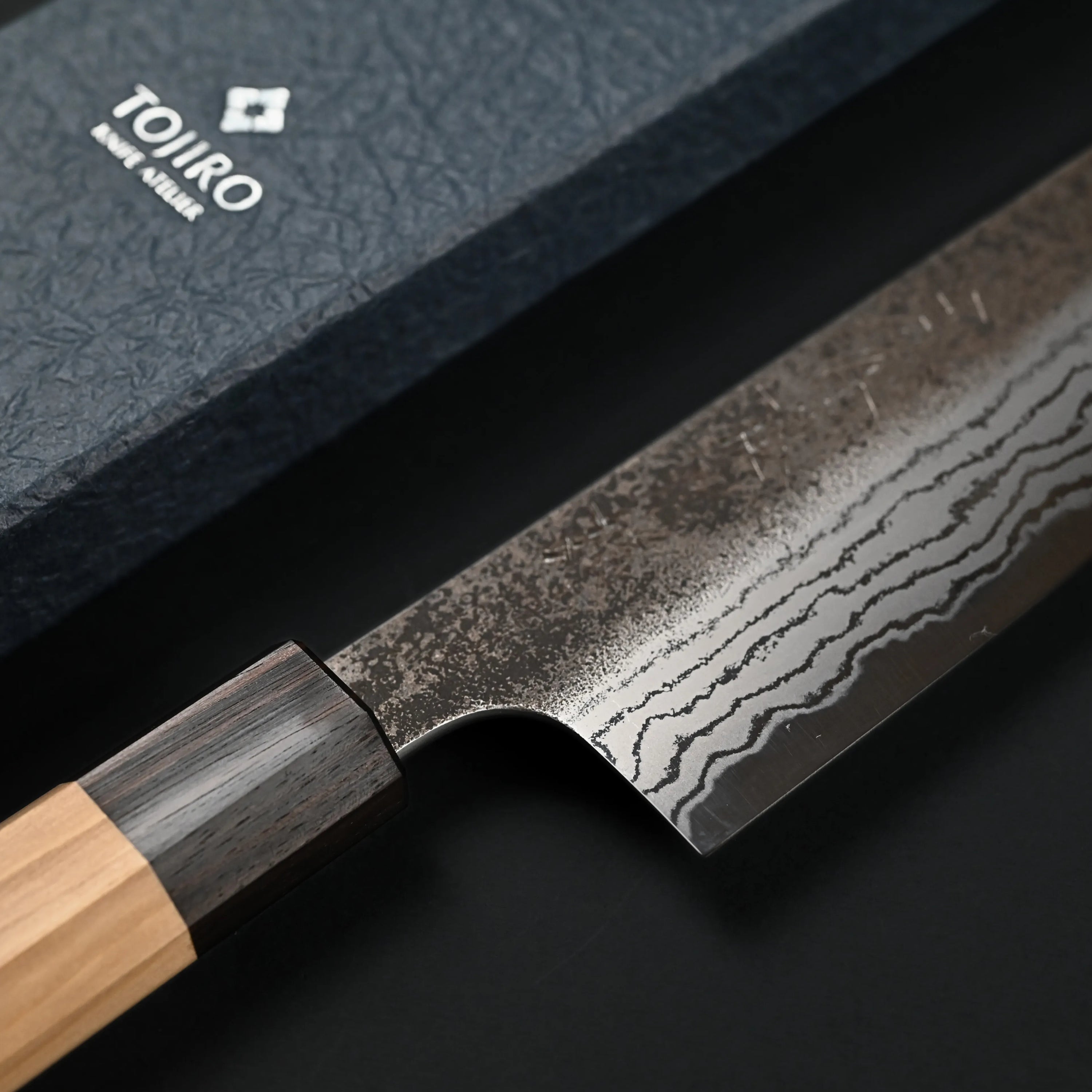 TOJIRO ATELIER Aogami Cedar Nakiri 165mm