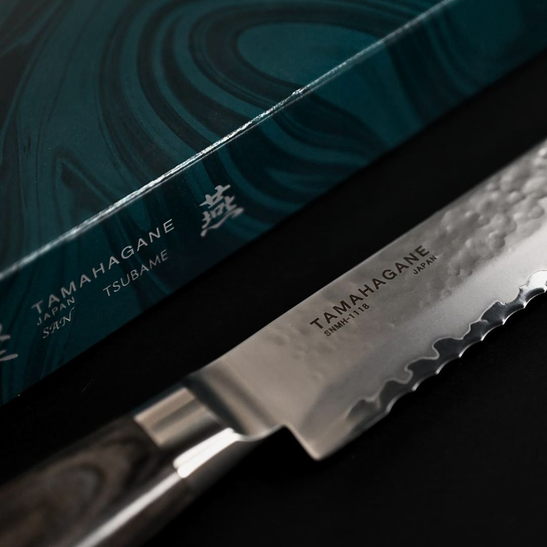 Tamahagane Tsubame Black reckasti nož za hleb 230mm