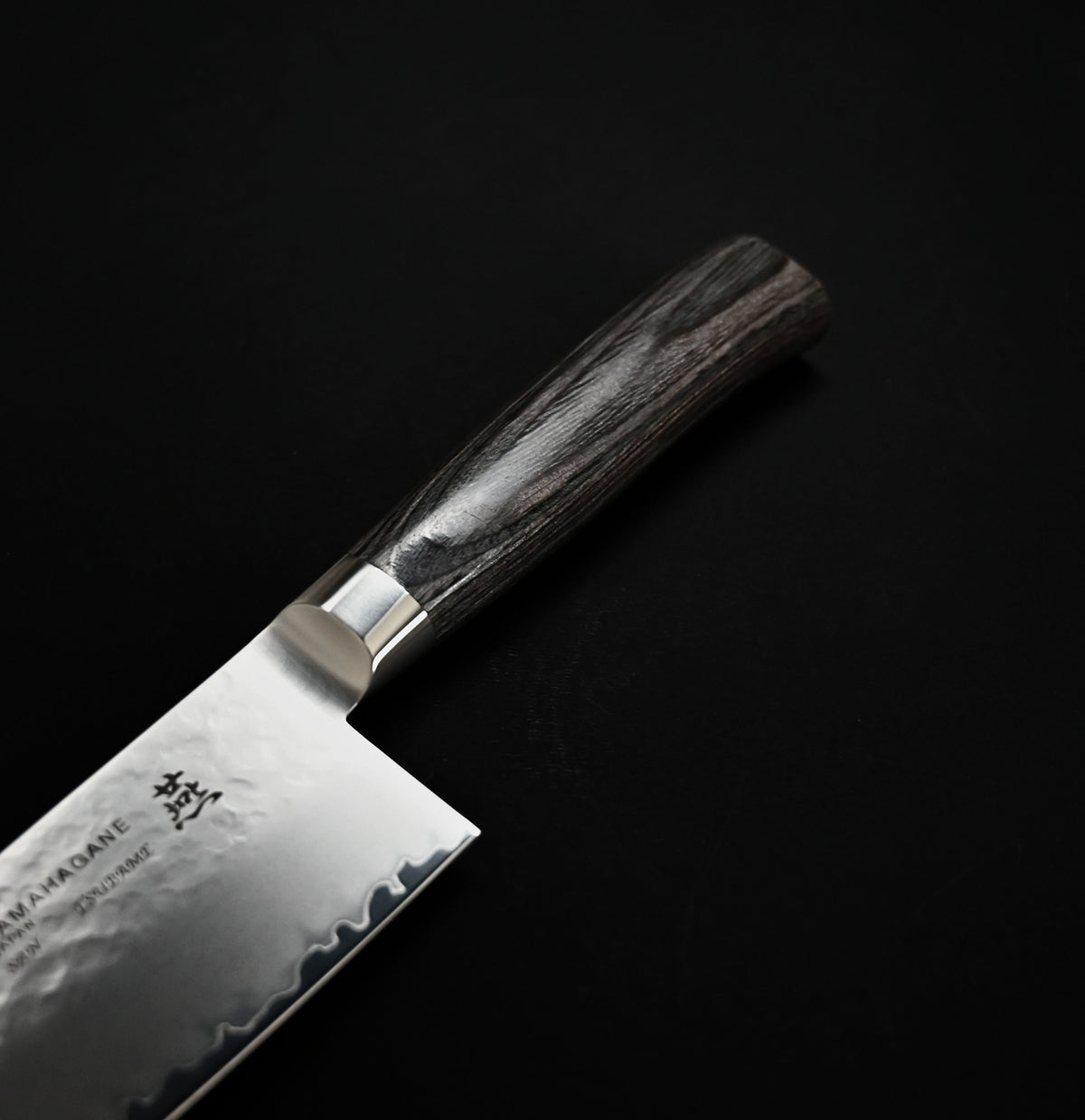 Tamahagane Tsubame Black Santoku 175mm